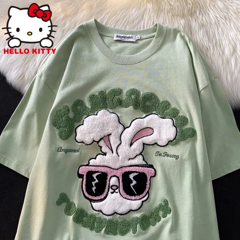 

Футболка женская оверсайз из натурального хлопка с коротким рукавом и вышивкой кролика