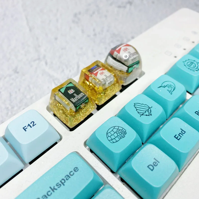 

Creative Translucent Golden Keycaps For Boys' Holiday Gifts Handmade Customized Resin Cross Axis Game Mechanical Keyboard Keycap