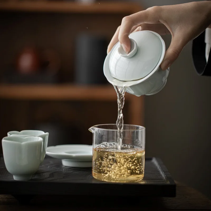 Lotus Green Porcelain Gaiwan Set Large White Celadon Tea Bowl Kung Fu Tea Set Traditional Cup and Saucer 150ml