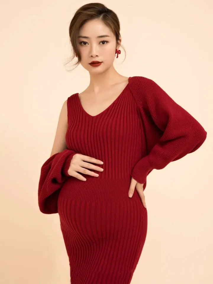 fitted lace wedding dress Ingrid + Isabel Maternity Seamless Striped Midi Sweater Dress Fig Size L