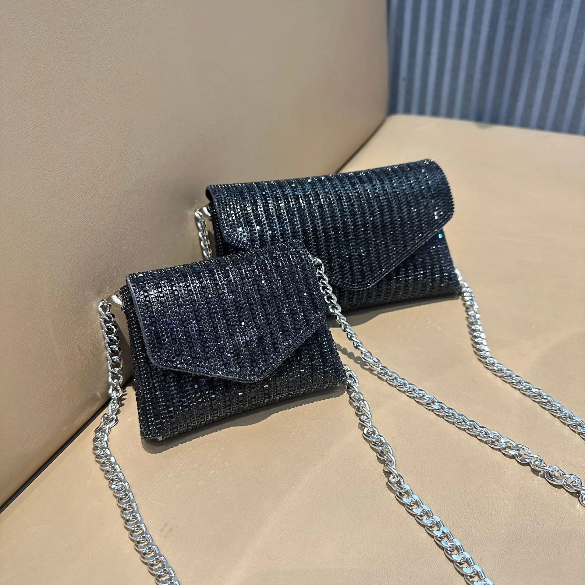 حقيبة أحجار الراين للنساء من JIOMAY ، محافظ صغيرة...