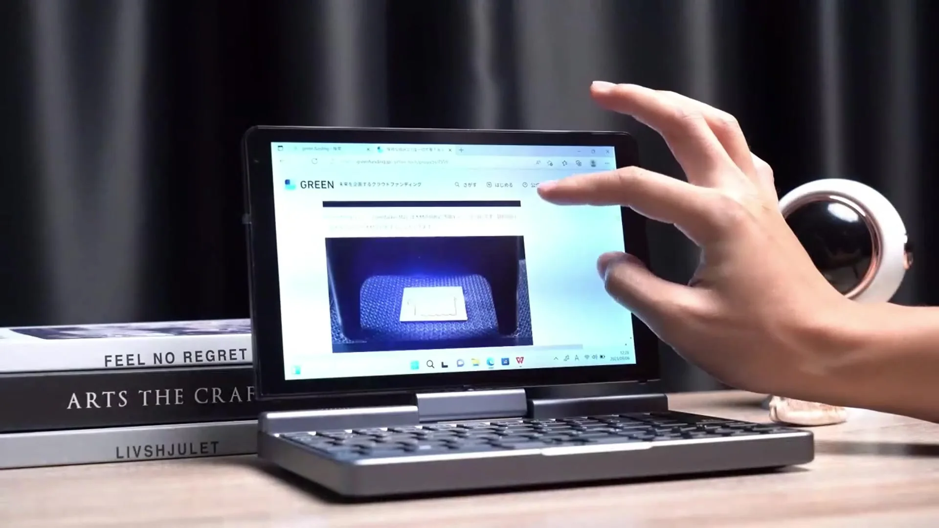 Crelander2-in-1ミニノートブック|8インチタッチスクリーンポータブル