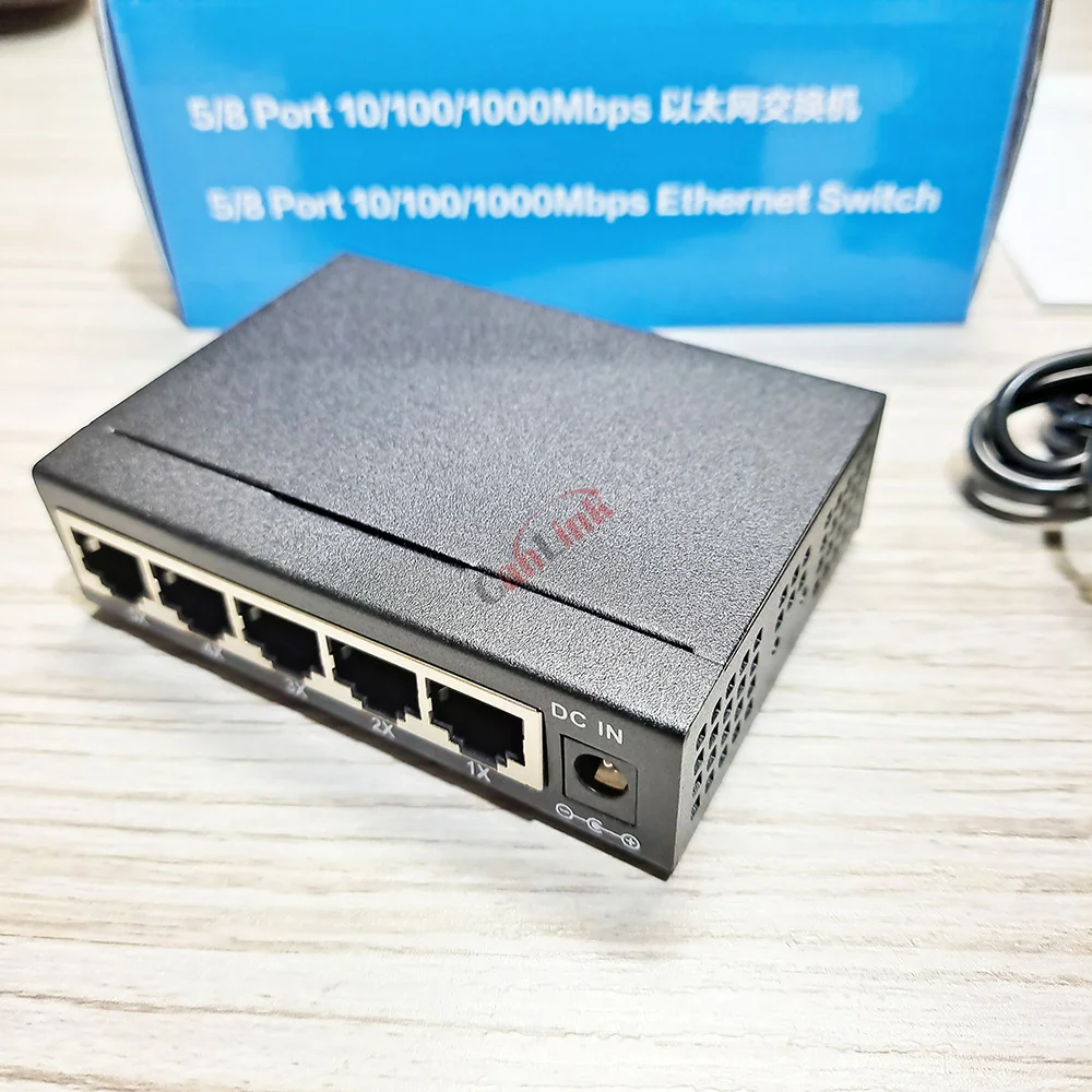 

Гигабитный коммутатор с 5/8 портами, 10/100 Мбит/с, 16 портов, 1000 м