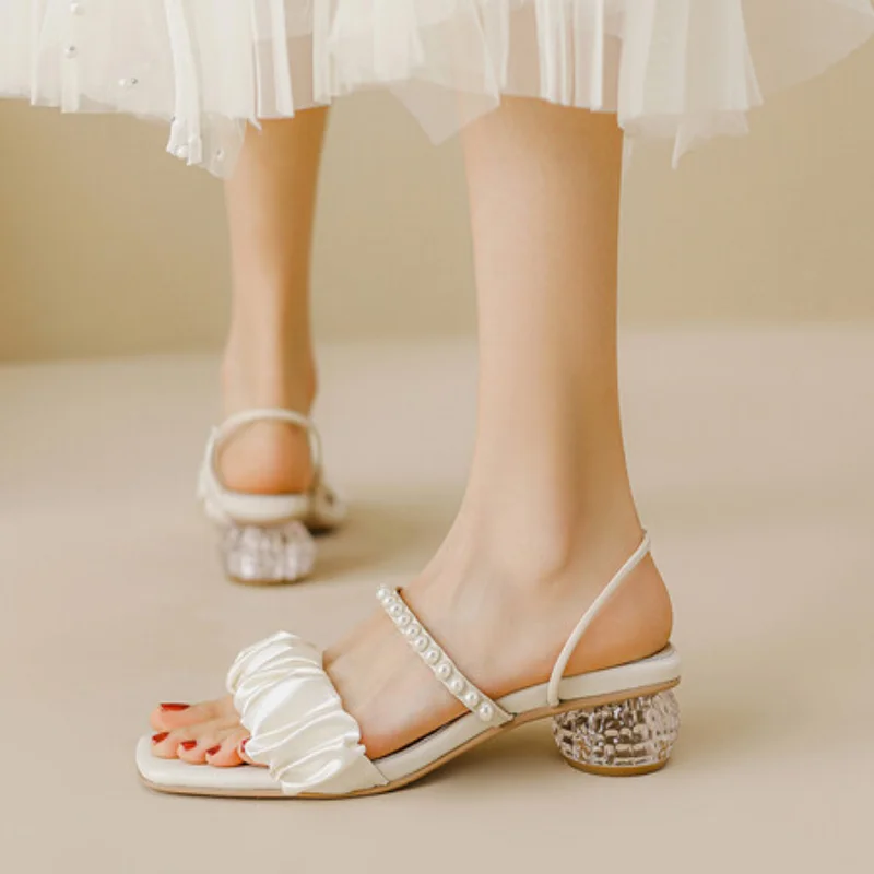 

Oversize Large size Big size Square toes Decorative pearl Pleats Thick Heel Fashion sandals with heels simple and elegant