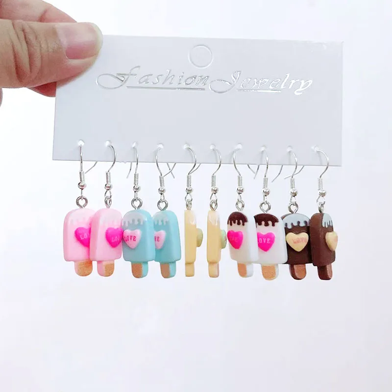 5-Paar-Set kleine frische farbige Harz-Anhänger-Ohrringe, leuchtende Schildkröten, Lutscher, Enten, Regenbogen, Katzenpfoten, Würfel, Ohrringe, weiblich – Detail 6