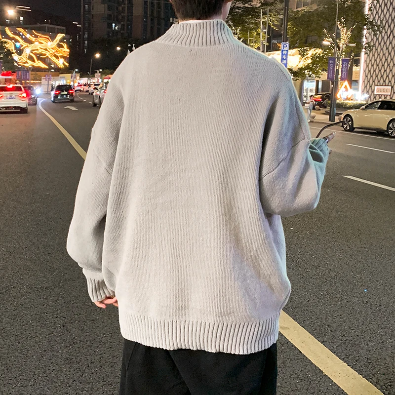 Рисунок 4 - Вязаный кардиган на пуговицах