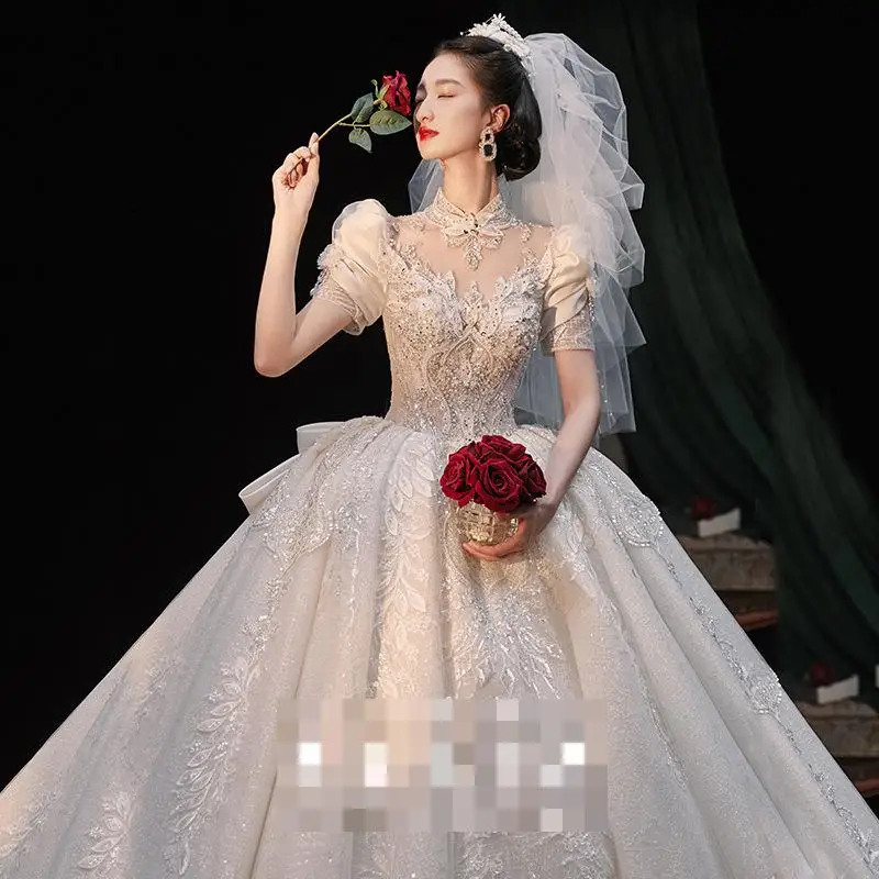 New Short Sleeved Palace Bright Diamond Retro High End Luxury Wedding Dress With Large Tail Main Wedding Dress Customized