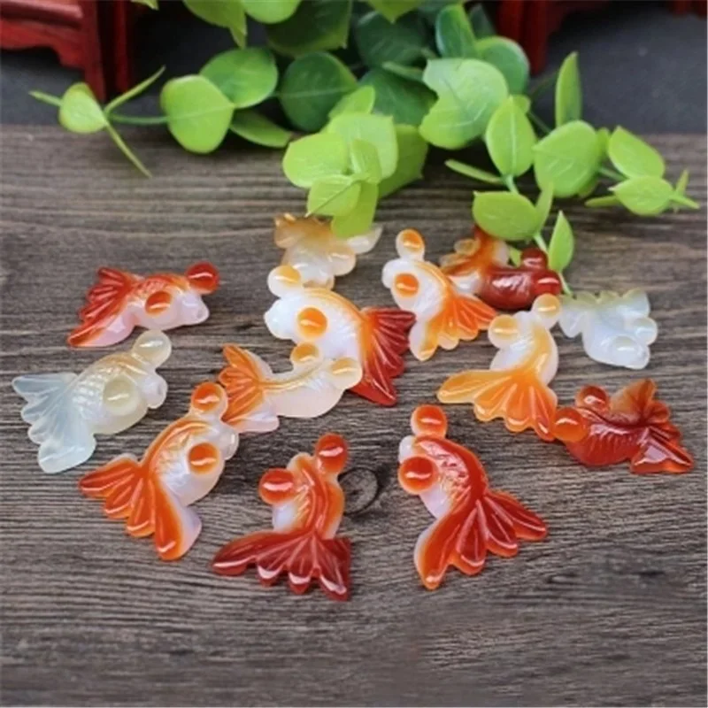 1pc Natural Agate Carved Delicate Small Goldfish Pendant Necklace Fashion Accessories Diy Lucky Amulet Gifts Woman