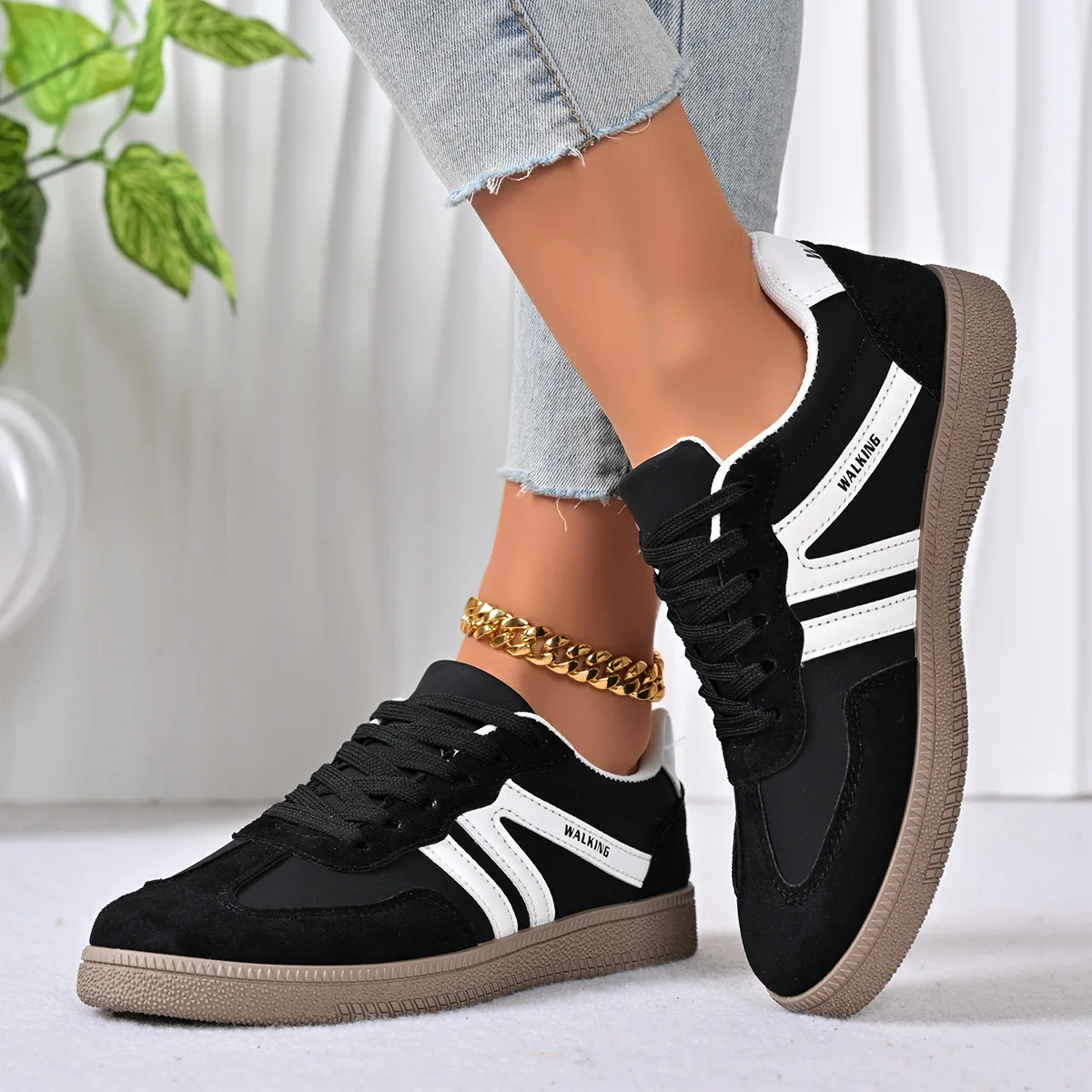 Women Casual Flat Sports Shoes Fashion Design Platform Sneakers Woman Lightweight Non Slip Lace Up Vulcanized Shoe Zapatos Mujer