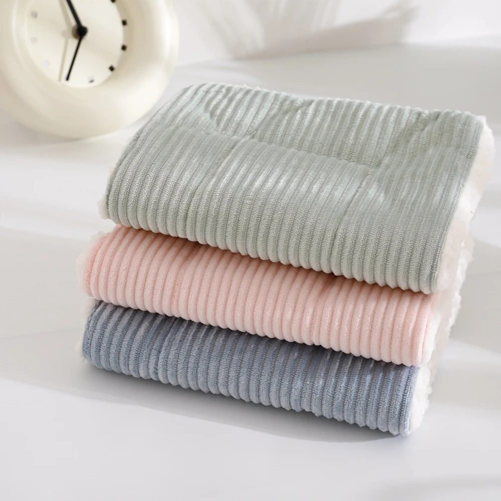 Pet Sleeping Mat Warm Autumn Winter Fleece Bed Soft Mat for Small Animal Hedgehog Hamster Rabbit Bird
