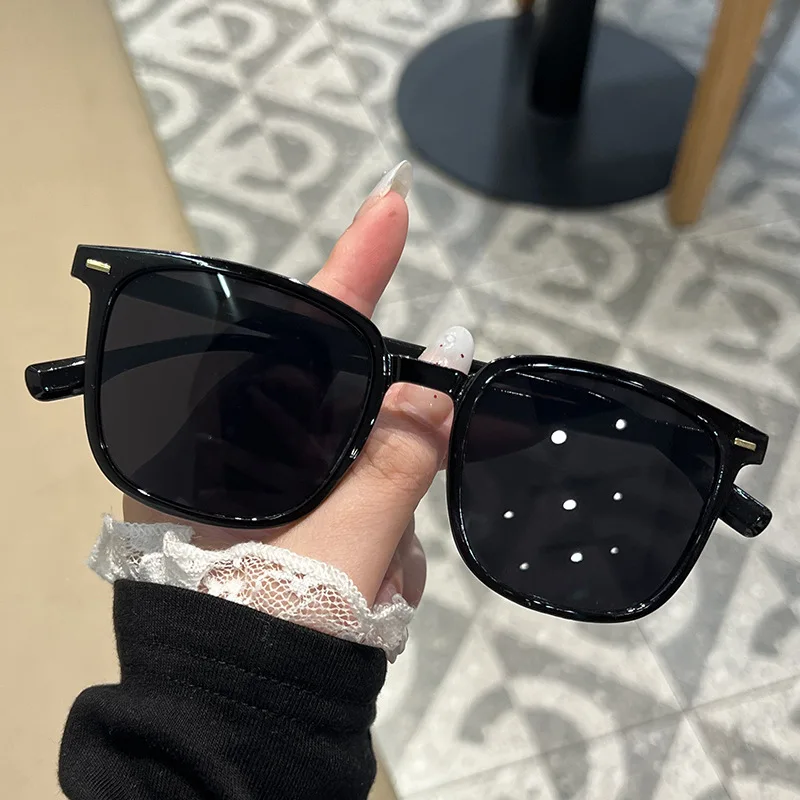 2025 New Brown Lens Sunglasses Retro Square Frame Sunglasses Women Fashion Men Eyewear Trendy