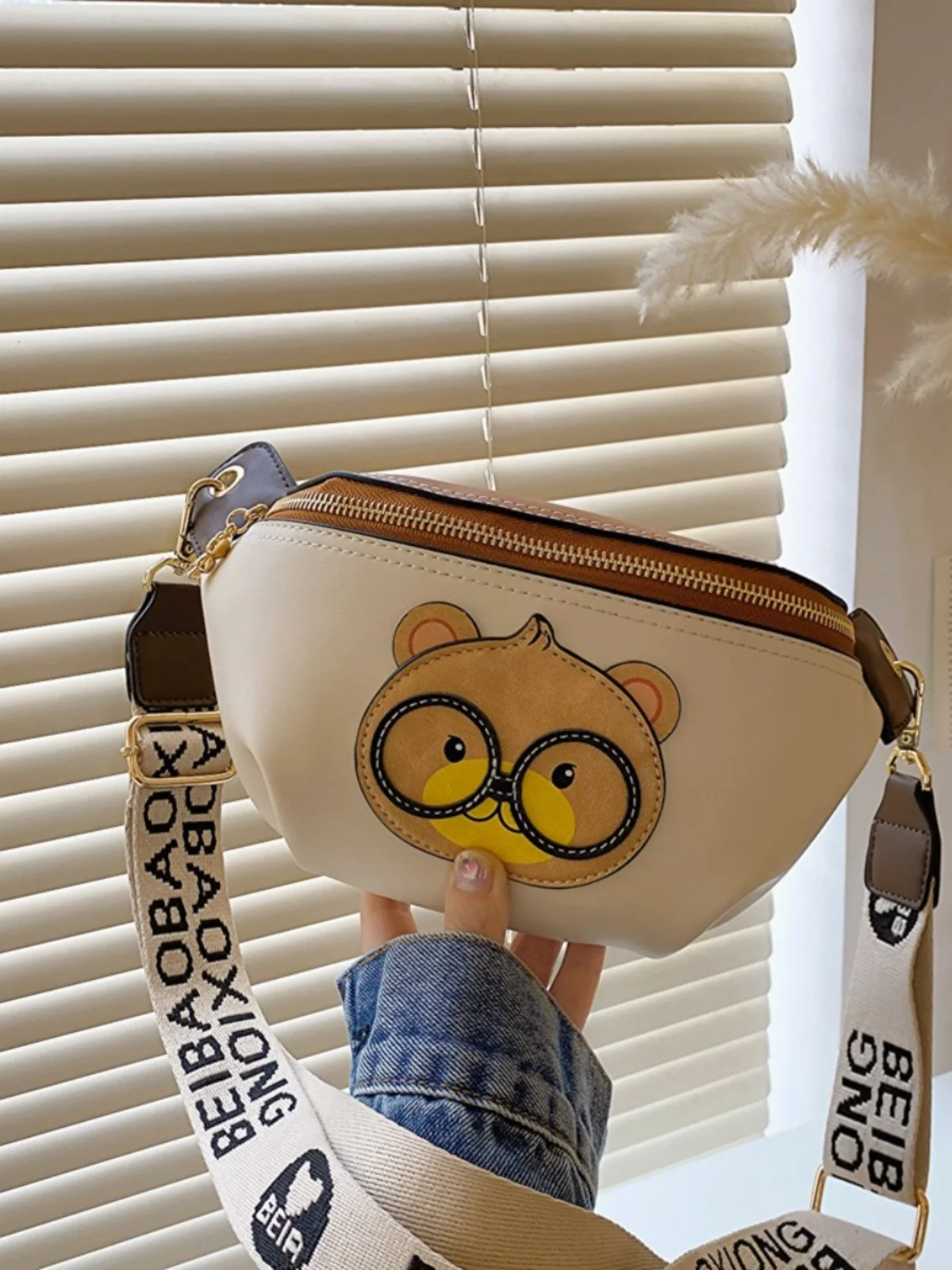 Casual Crossbody Bear Chest Bag Women's Versatile High-End Cartoon Small Bear Single Shoulder Slant Bag Small Bag