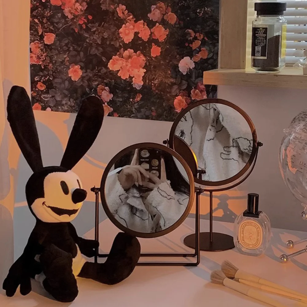 Retro Europe and America Metal Vanity Mirror Desktop Makeup Round Mirror Portable Household Rotating Dressing Mirror for Girl