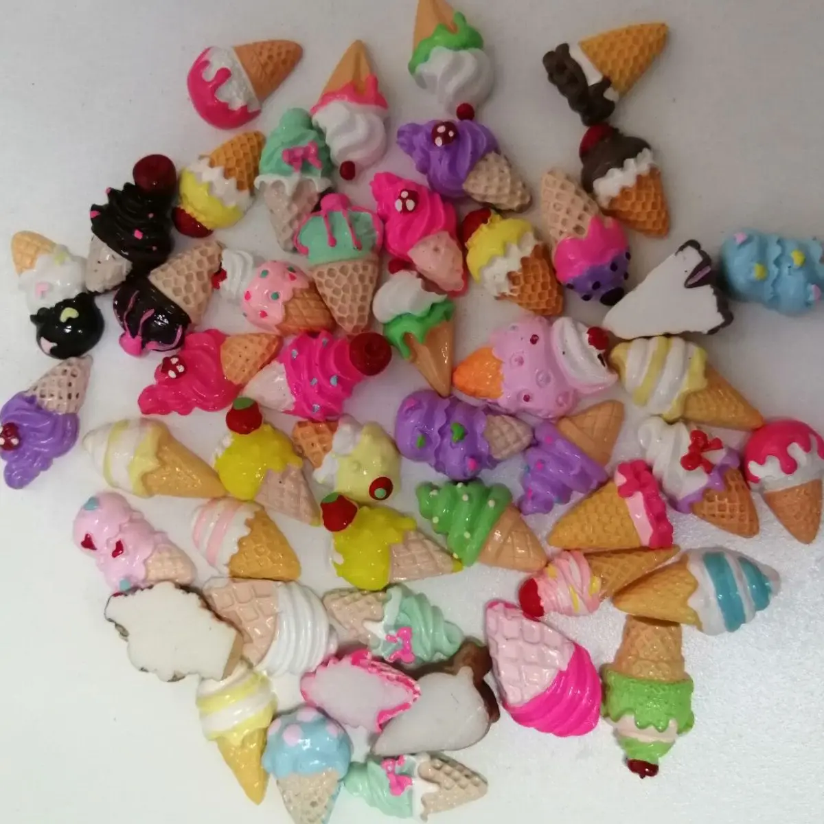 

2022 Summer KAWAII NAIL ART - ICE CREAM CONE 20PCS WAFFLE CONE for ICE CREAM 20pcs Ice-cream & Donut Shaped Nail Art Decoration