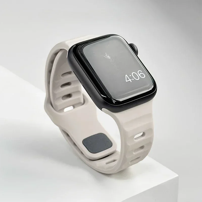 รูปสินค้า สายนาฬิกาซิลิโคนยืดหยุ่น Apple Watch หลายขนาด
