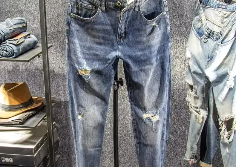 Description Picture 2 of itemMen's Trendy Jeans Soft Flexible Slim Fit Casual Trousers Korean Style Versatile Pants Smooths Your Silhouette