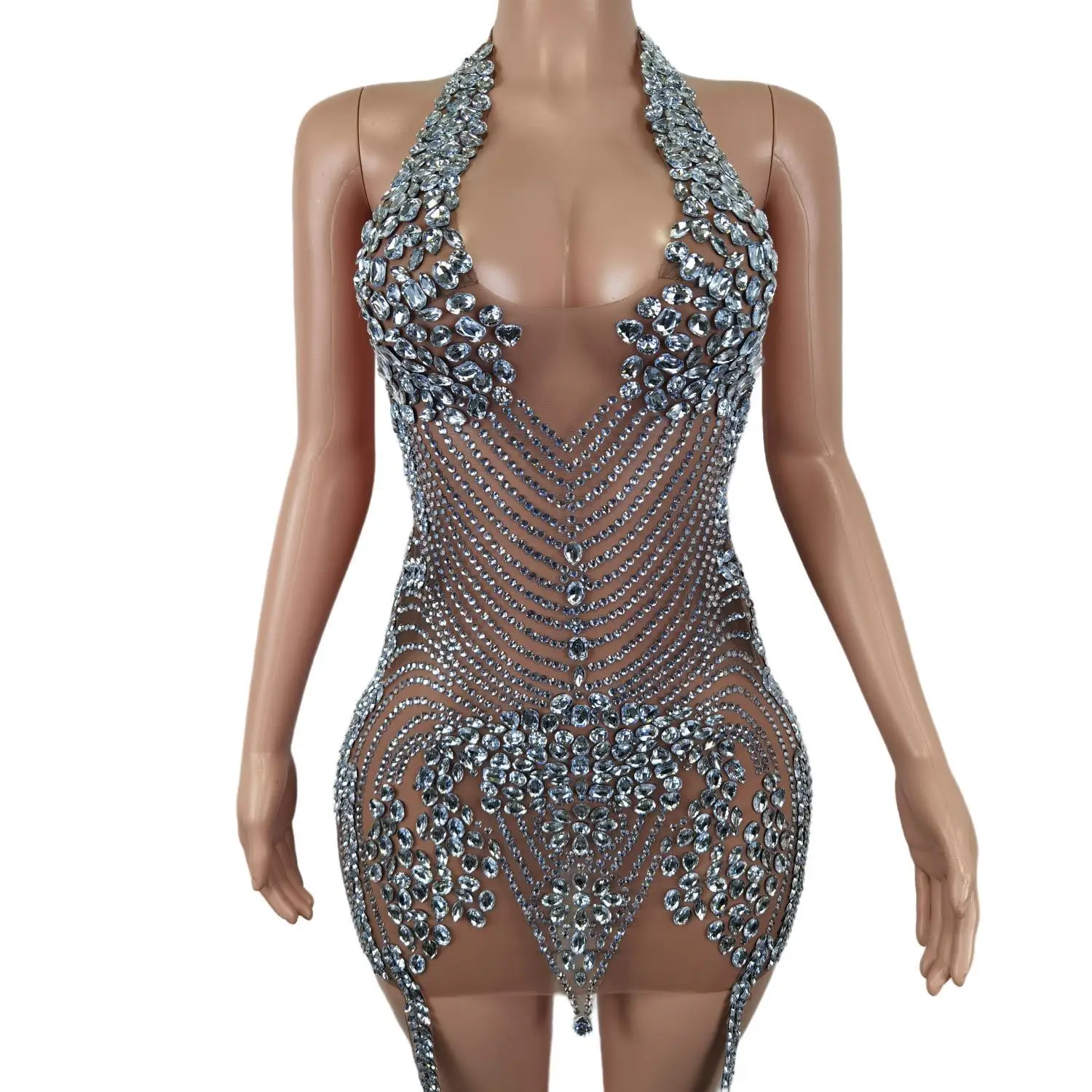 Рисунок 4 - Роскошные Блестящие Серебряные Кристаллы