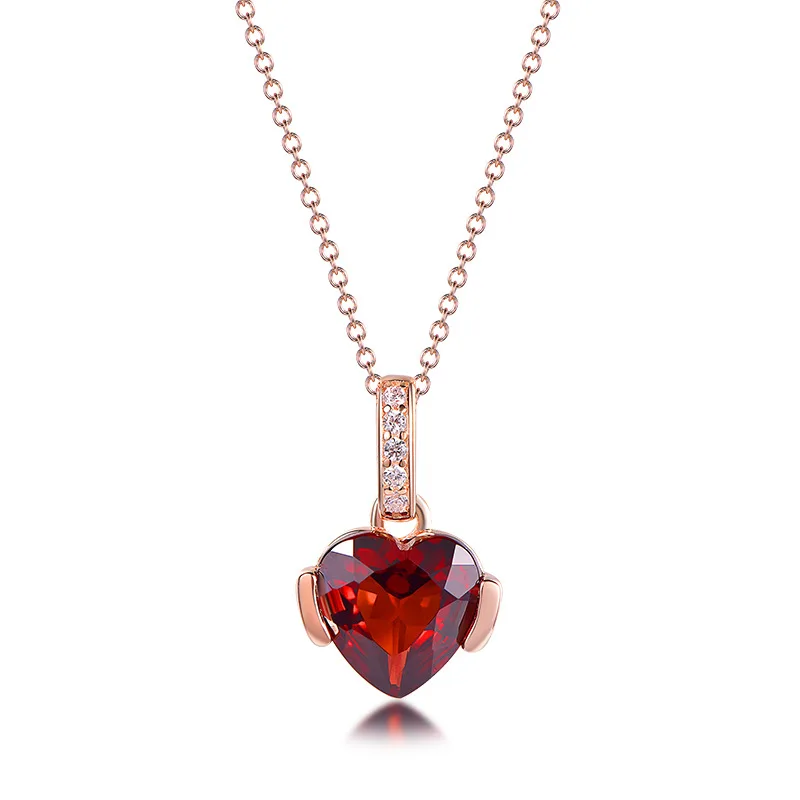 

925 Silver Heart-shaped Garnet Pendant Necklace Light Luxury Elegant Sterling Silver Necklace for Women with Certificate