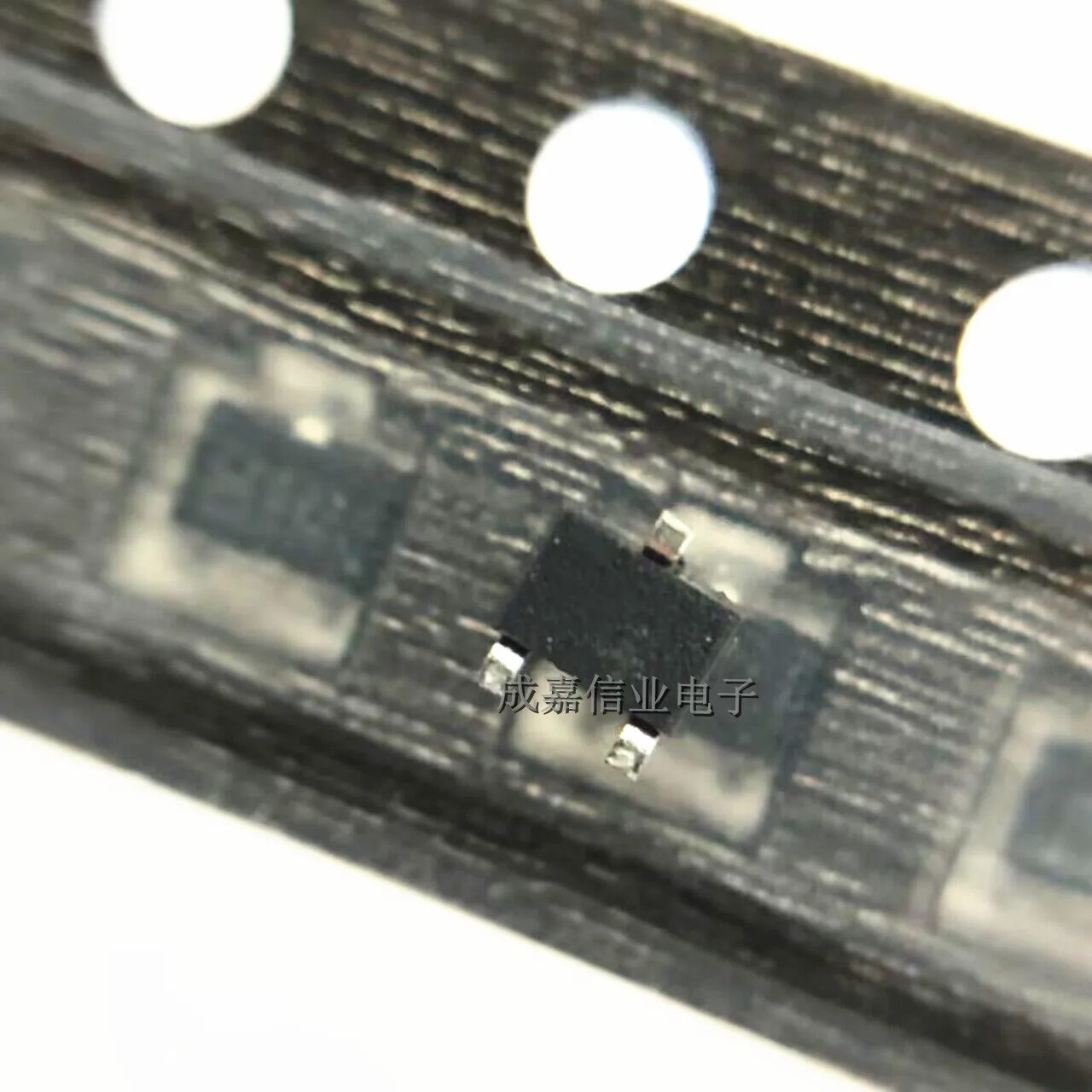 Рисунок 2 - 2SC4081T106R SOT-323-3 Маркировка;