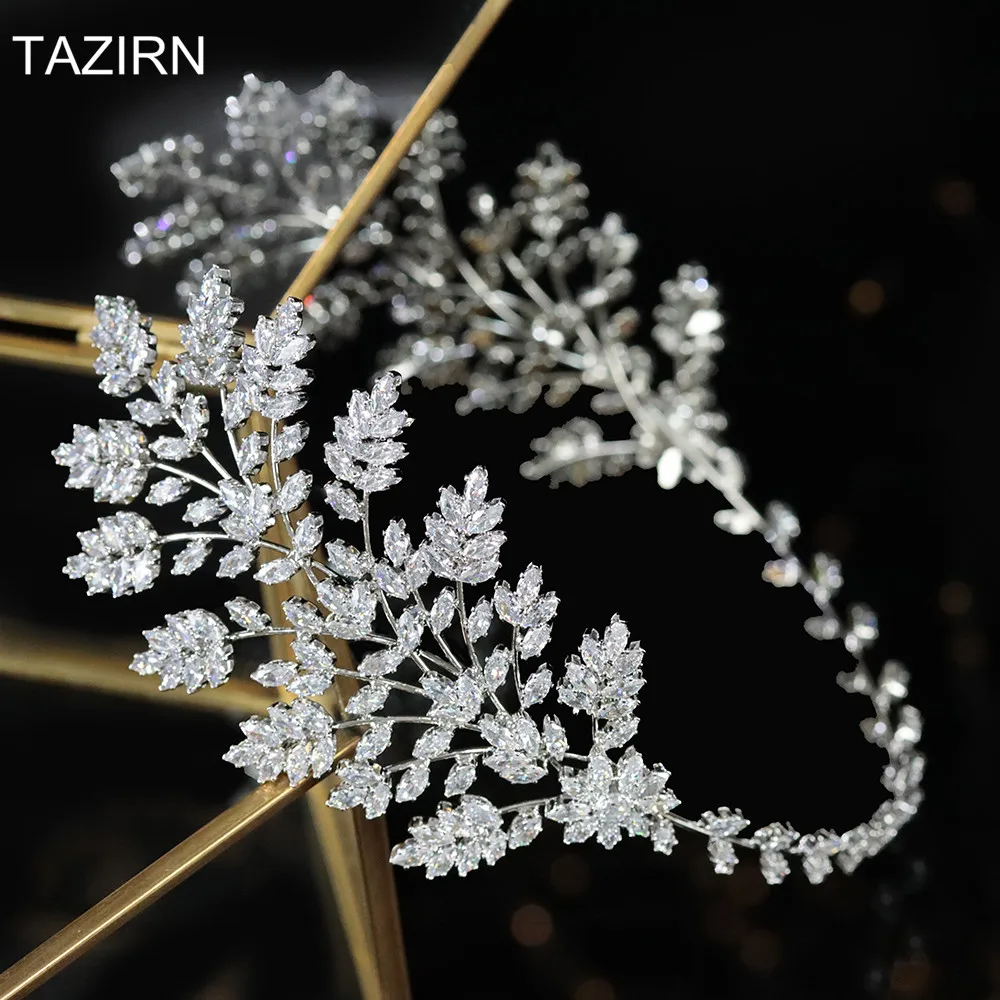 Didder Silver Crystal Tiara Crowns for Women Girls Elegant Princess Crown  with Combs Tiaras for Women Bridal Wedding Prom Birthday Cosplay Halloween  Costumes Hair Accessories for Women Girls 01 Silver