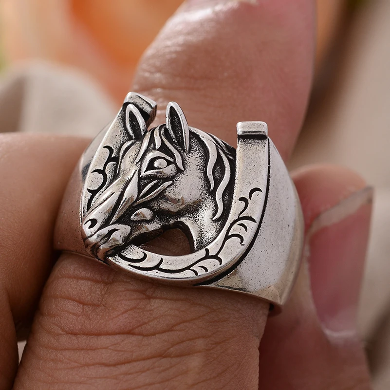New Design Vintage Horseshoe & Horsehead Thai Silver Unisex Party