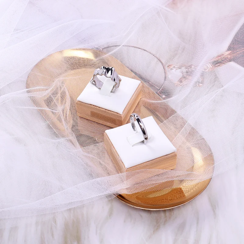 Bamboo Ring Holder Organizer with Velvet Mat