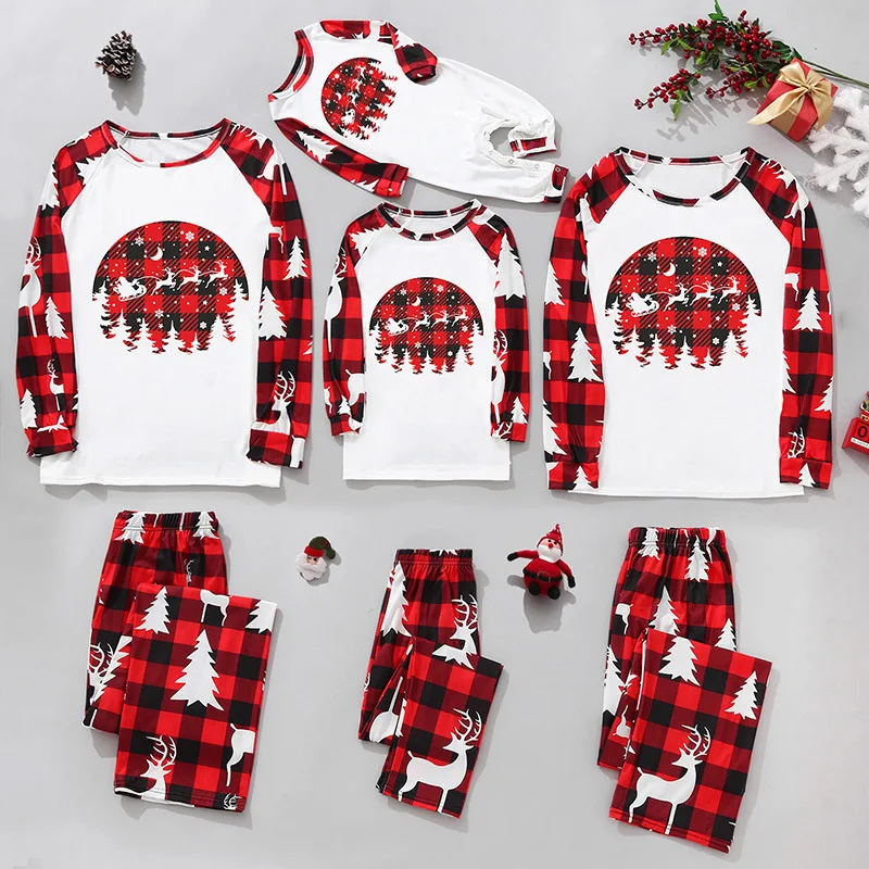 thumbnail image 1 of Conjuntos familiares a juego Pijamas navideños para familias Madre Niños Estampado de árboles Ropa de dormir navideña Conjuntos de ropa de estilo familiar Ropa de dormir, 1 of 5
