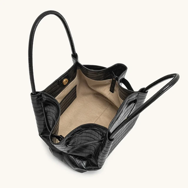 2025 Women's velvet leather single-shoulder hand-held dumpling bag, single-shoulder crossbody bag, simple yet luxurious tote bag 5