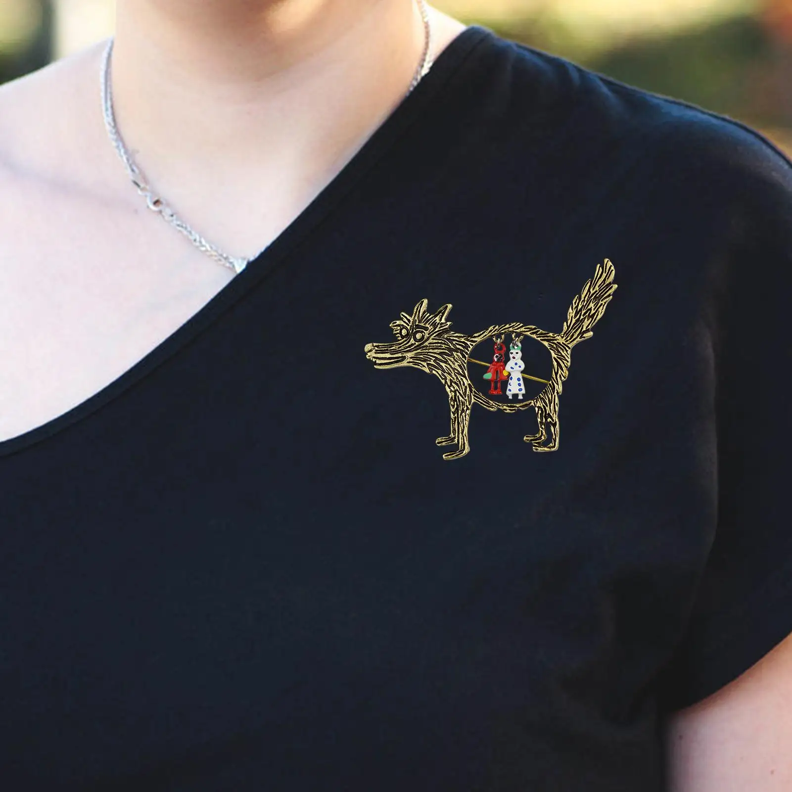 Wolf Brooch Pin Cool Brooch Lapel Pin Wolf Animal Brooch Elegant Holiday Brooch Pin Dress Shirt Clips for Women Girls