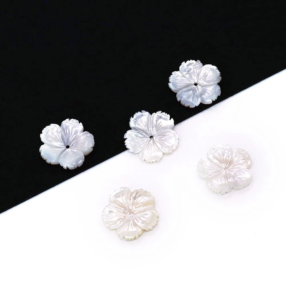 

Natural Seawater Shell Carving Flower Pendant 20mm for Making Creative Ladies Charming Jewelry DIY Boutique Earrings Necklace