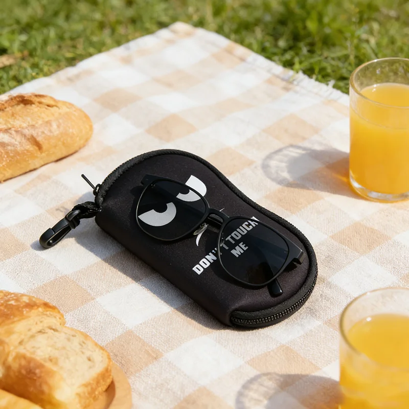 Stylish Shockproof Neoprene Sunglasses Pouch