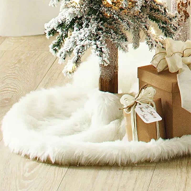 Large Christmas Tree Skirt Ornament White Plush Fur Xmas Tree Base Mat Covers Merry Christmas Decoration for Home New Year Christmas Tree Skirt