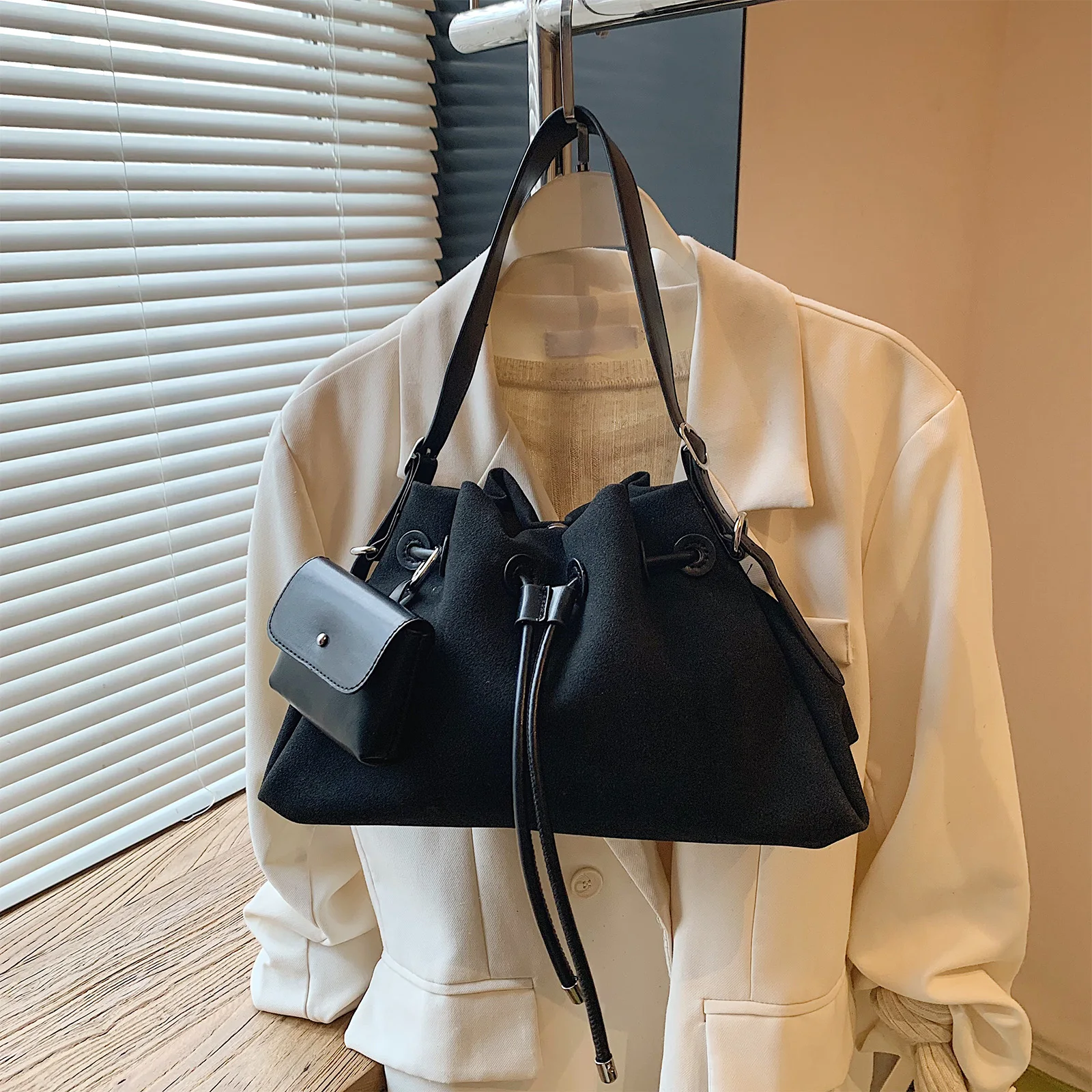 Women Matte PU Bucket Bag with Wallet Medium Tote Bag Shoulder Bag for Travel Shopping Daily Use