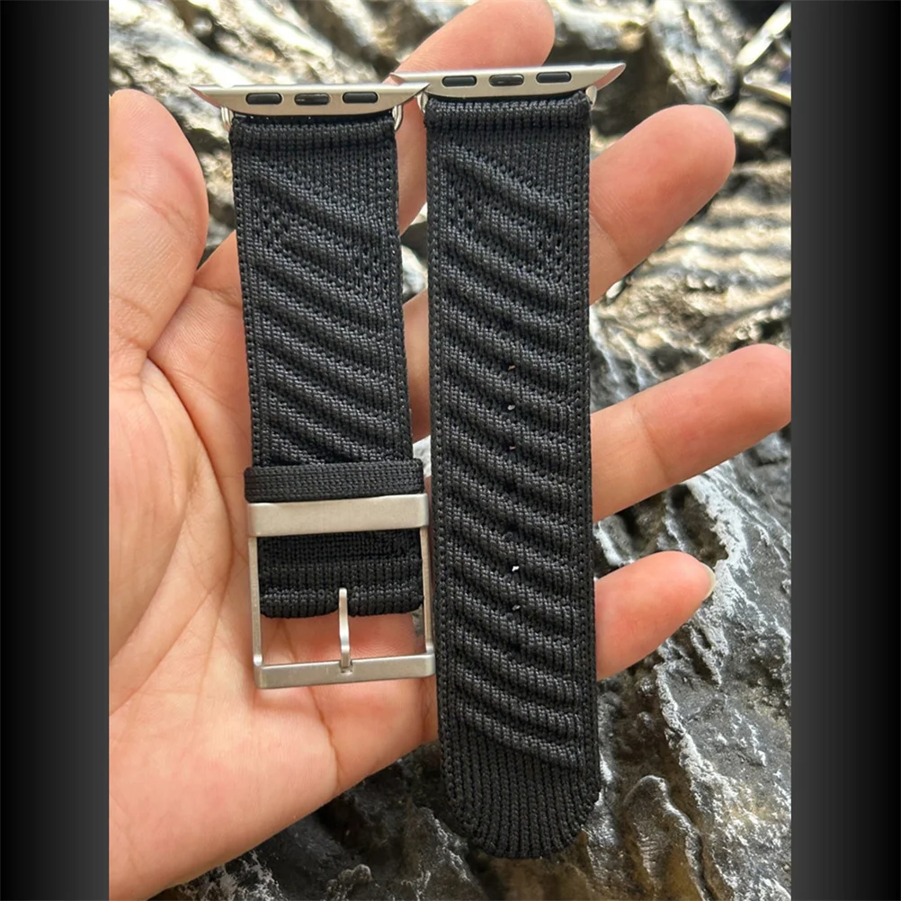 Elegant Sport Bracelet for Smart Watches - Premium Design for Durability and Style