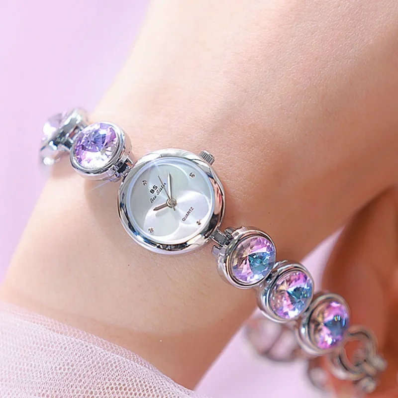 Luxury Women Watch Small Round Dial Fashion Champagne Gold Inlaid Diamond Bracelet Strap Exquisite Girl Quartz Watches Relojes