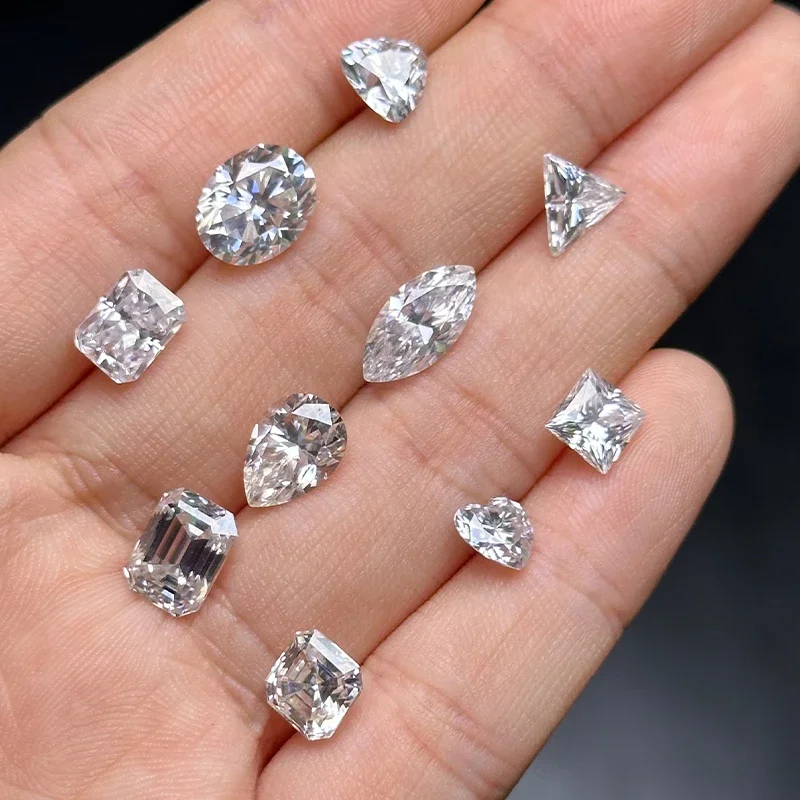 D Color Super White Moissanite Diamond Round / Oval / Pear / Radiant / Emerald / Heart / Princess / Cushion / Asscher / Triangle 5