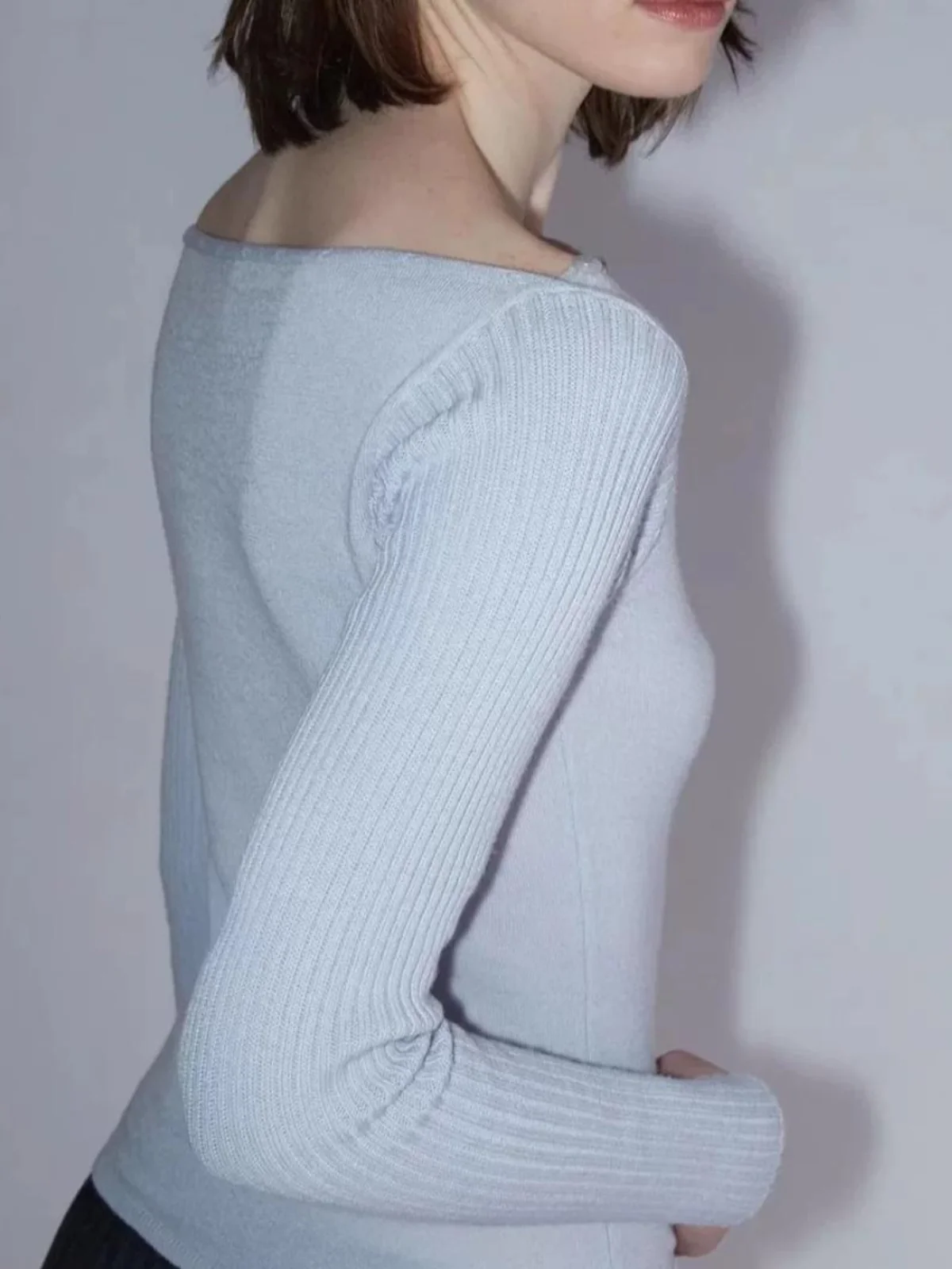 Paloma Wool Women's Knitted Long Sve One-oulder Wool Blend Top Autumn Season Faion Sle Pure Color Button Detail