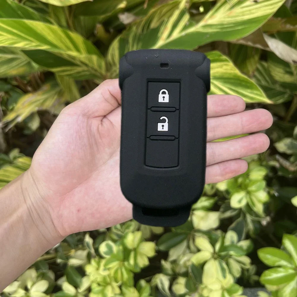Silicone Car Key Case Cover Keychain For Mitsubishi ASX Outlander L200 Nissan Qashqai J10 J11 Juke X Trail Altima