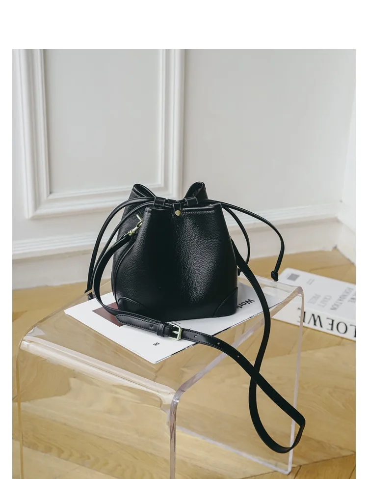 100% Genuine Leather Material Women Shoulder Bag Portable Messenger Bag European Fashion Luxury Shoulder Bag For Women