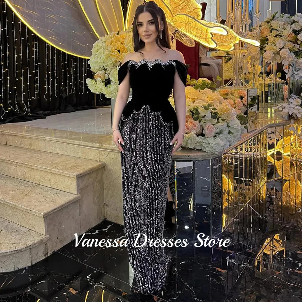Customized Black Off the Shoulder Straight Evening Dress Saudi Women Beading Strapless Velour Celebrity Dresses robes de soirée