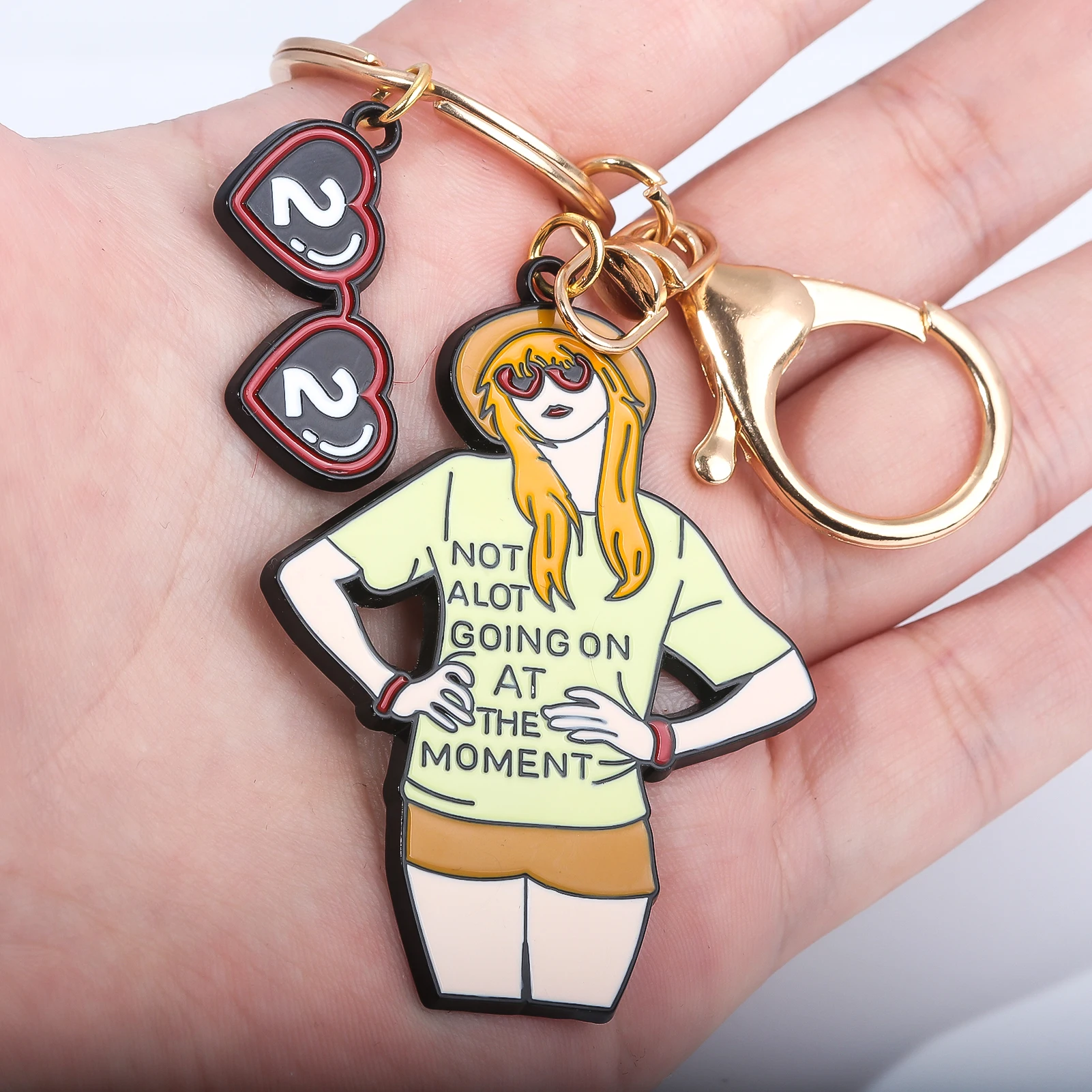 TS-Inspired Guitar Keychain With Musical Note - Encouragement Gift For Music Lovers, Friends, Fans
