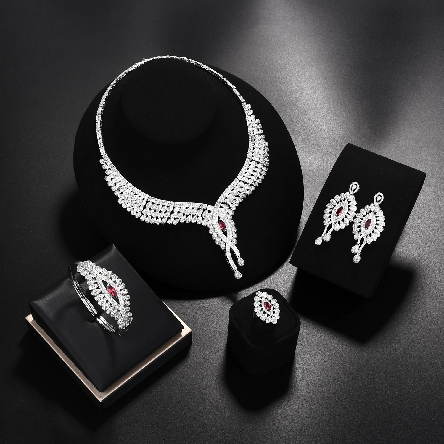 

Bridal jewelry sets, gifts, women's wedding parties, new fashion, luxurious four-piece sets, inlaid cubic zirconia