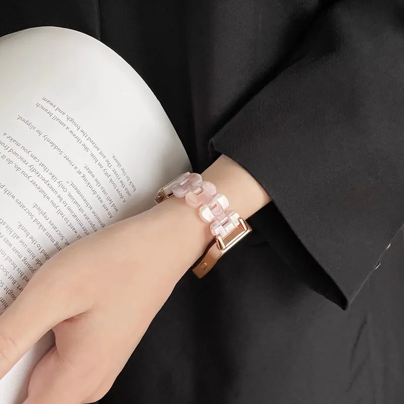 Elegant Resin Strap for Smartwatch - Sporty Women's Wristband Bracelet