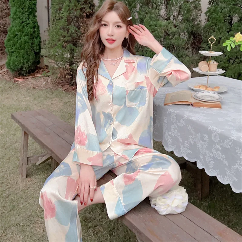 New Sleepwear Women's Ice and Snow Silk Fashion Printed Long sleeved Pants Cardigan Home Fury