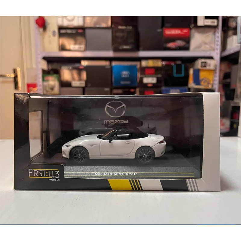 1/43 First MAZDA MX5 ND 2015 Softtop Roadster Alloy Car