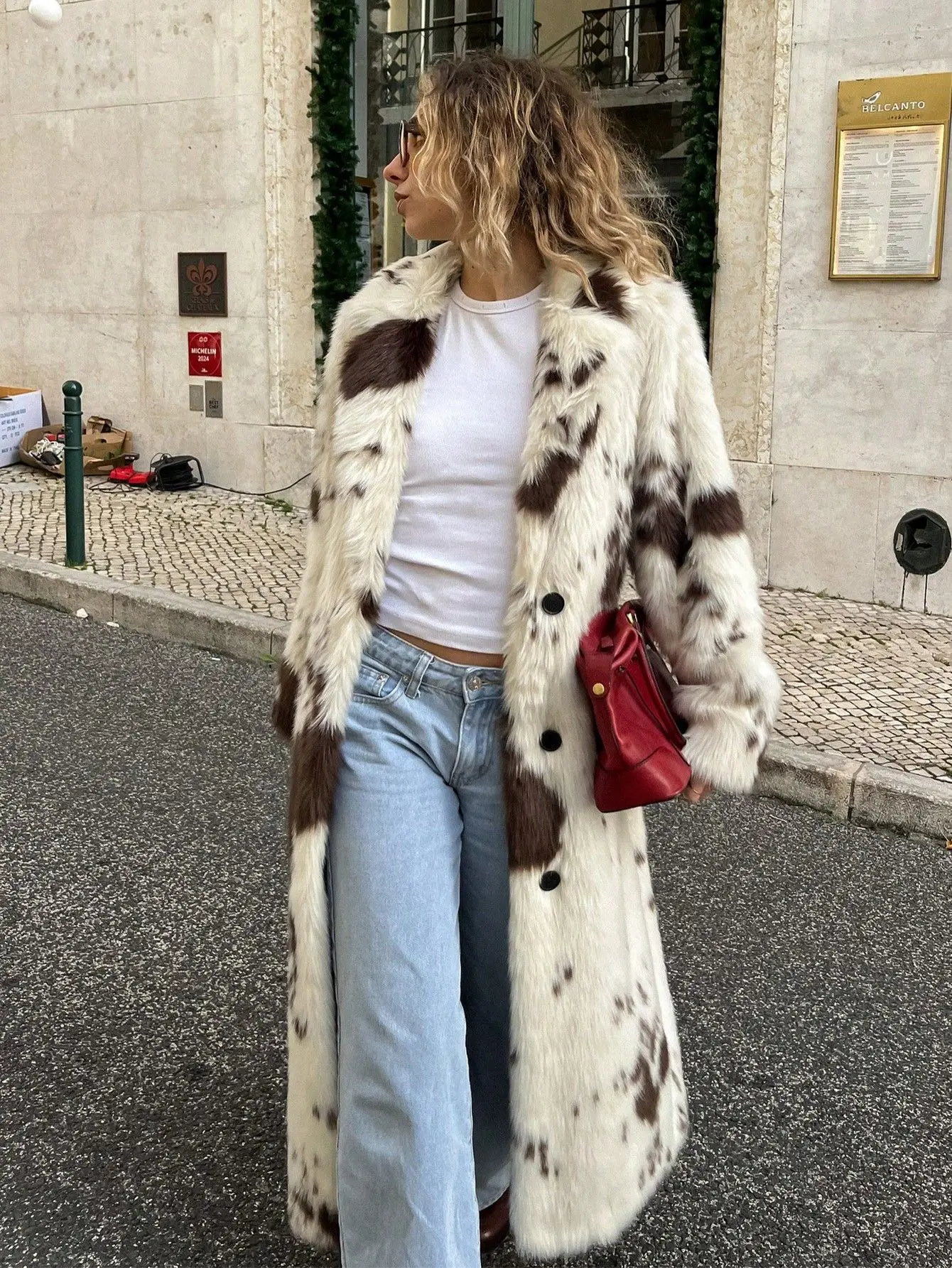 New Designer Autumn Winter Thick Fox Fur Coat Plus Long Warm Faux Fur Jacket Milk Dot Printed Luxe Femme Plush Overcoat