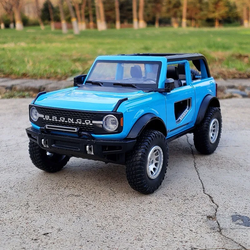 1:24 Alloy Ford Bronco Lima Car Model Diecast Metal Toy Off-road Vehicles Simulation Car Model Sound Light Collection Kids Gifts