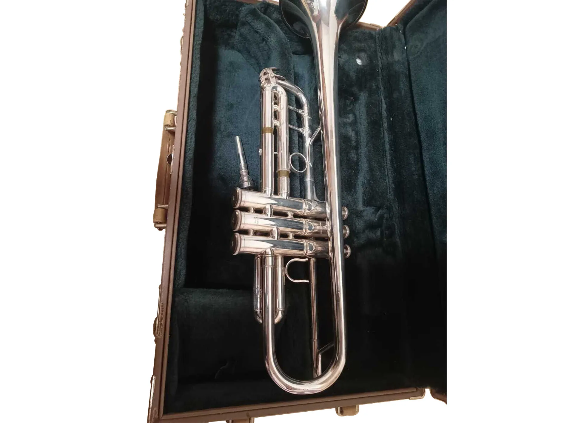 

Xeno YTR-8335US Серебряная труба Mouthpeace музыкальный инструмент жесткий