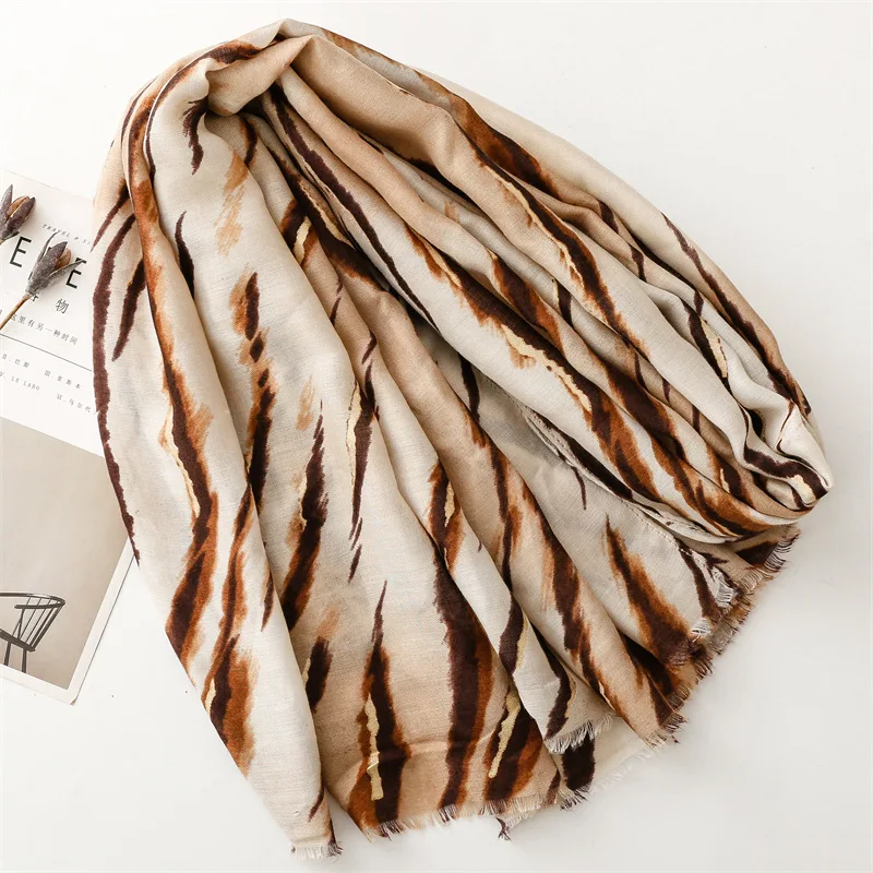 2024 Winter Dicke Leopard Zebra Fringe Viskose Schals Schal Dame Hohe Qualität Wrap Pashmina Stola Bufandas Moslemisches Hijab 180*90 cm – Detail 4