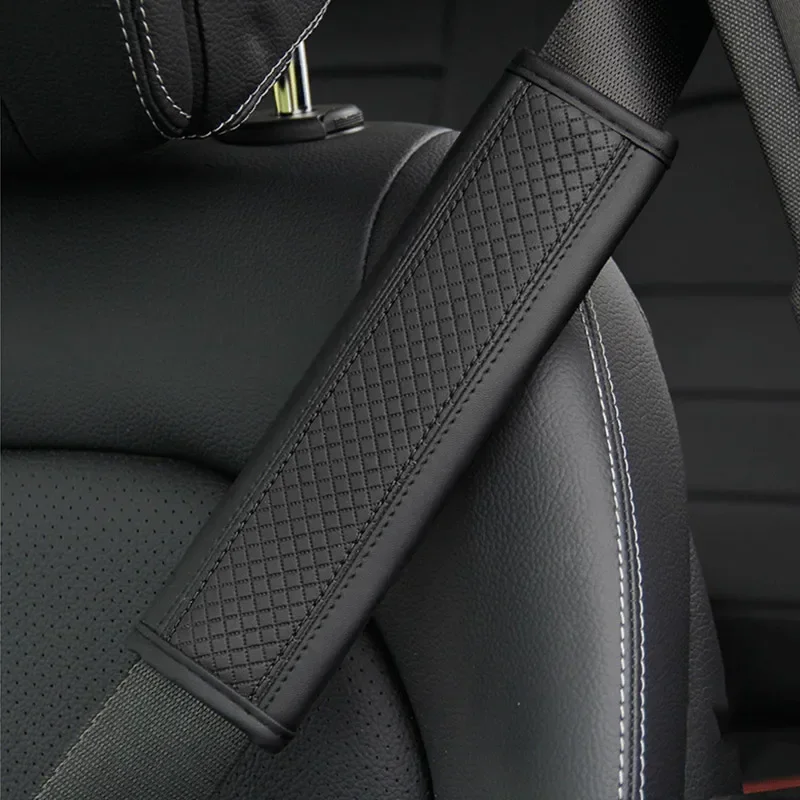 Coprispalle per cintura di sicurezza per auto in pelle PU traspirante resistente all'usura accessori per cinture di sicurezza antiscivolo prodotti per la decorazione d'interni